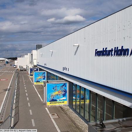 The Venue Frankfurt-Hahn Airport Hotel Hirschfeld Exterior foto